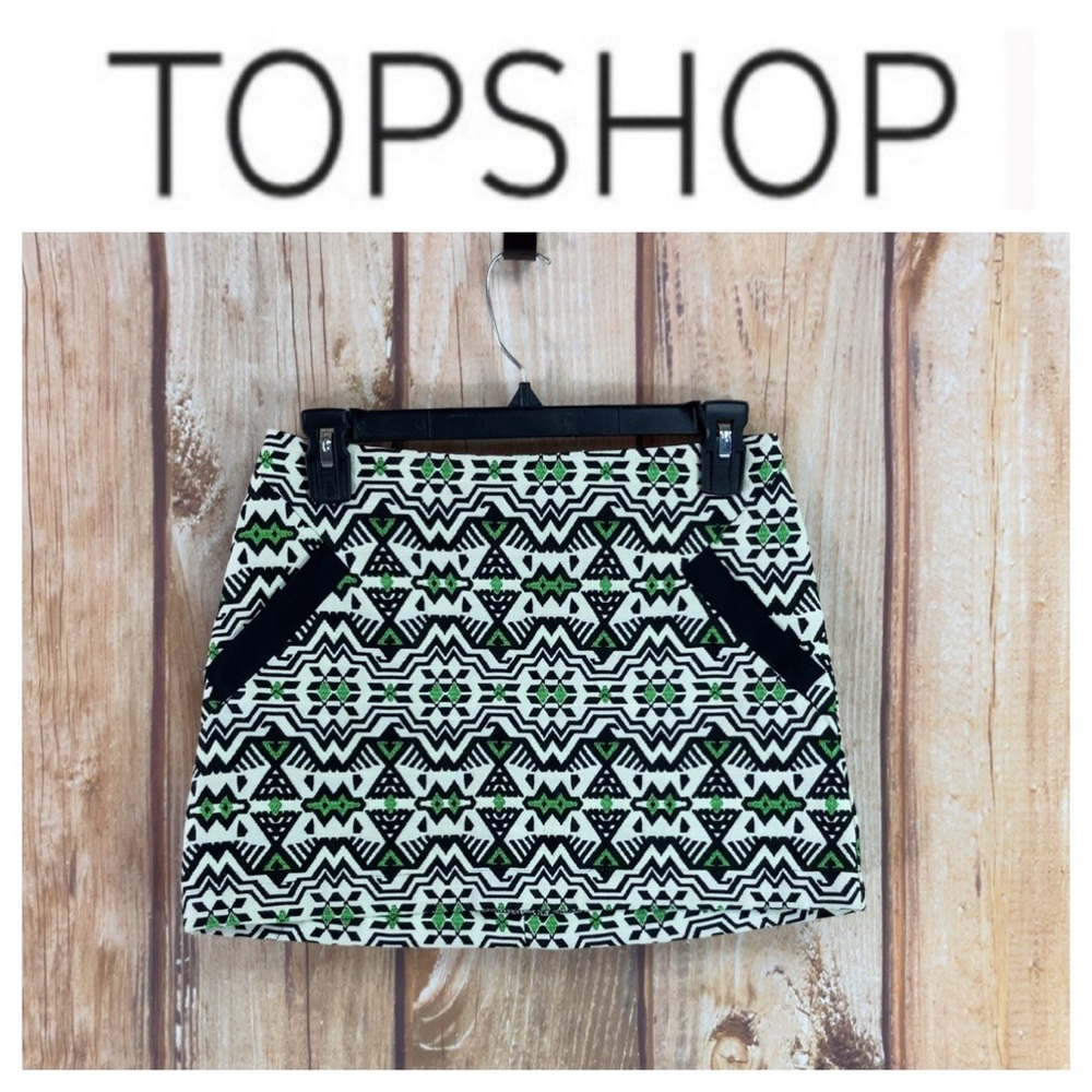 ➡️Topshop Mini Skirt Size 2